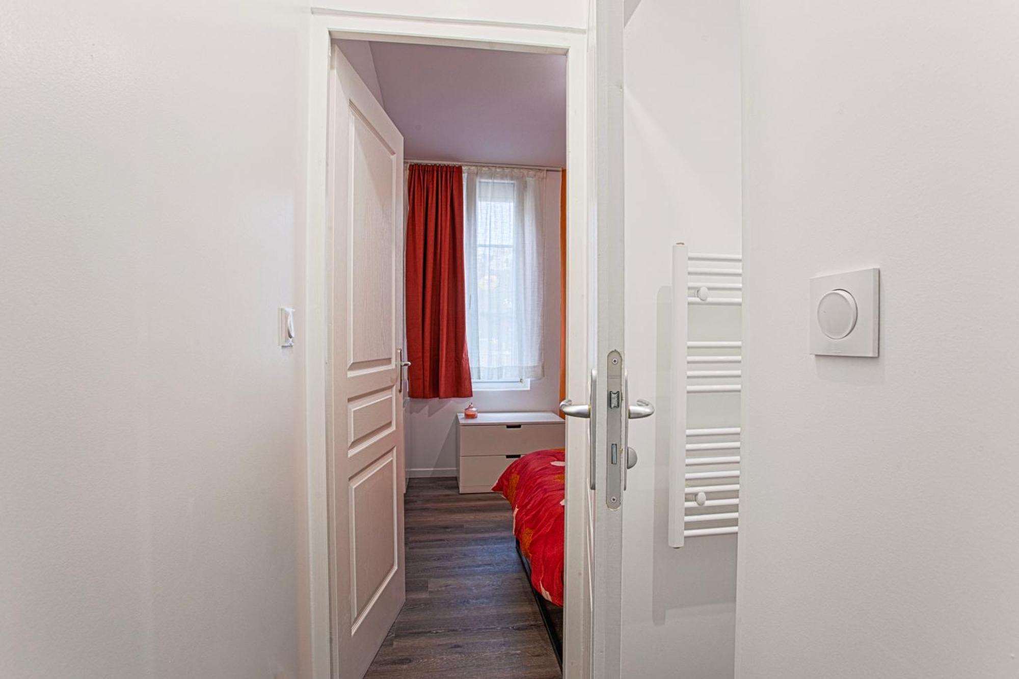 - Quartier Des Docks Au Calme - T3 Entierement Renove Apartment