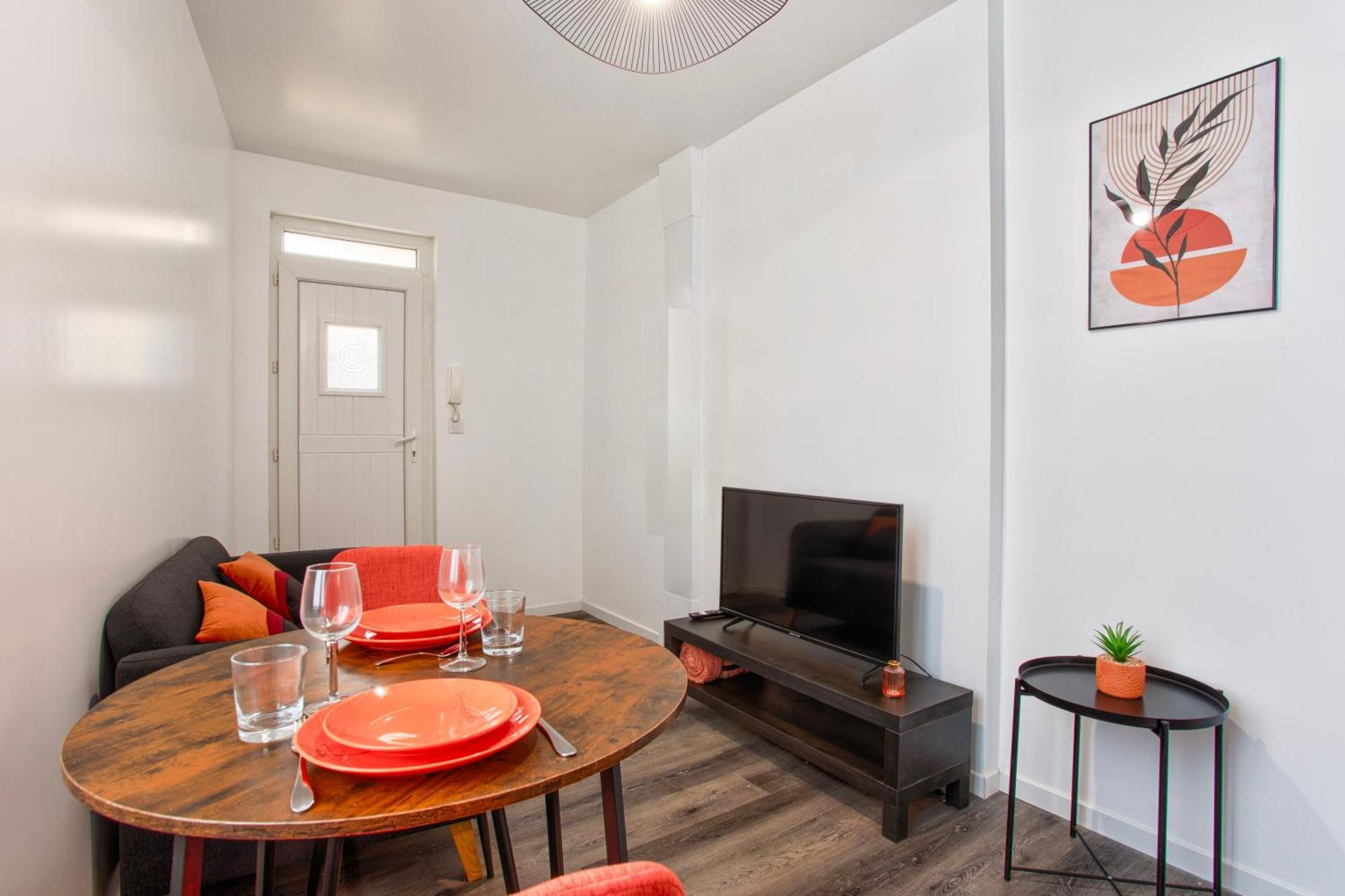 - Quartier Des Docks Au Calme - T3 Entierement Renove Apartment