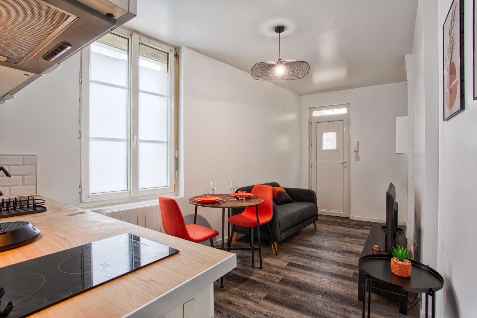 - Quartier Des Docks Au Calme - T3 Entierement Renove *
