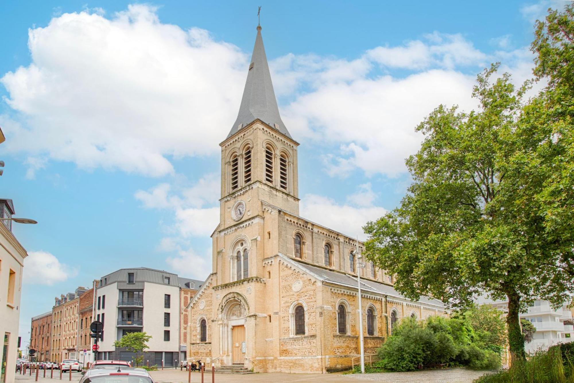 Appartement - Quartier Des Docks Au Calme - T3 Entierement Renove