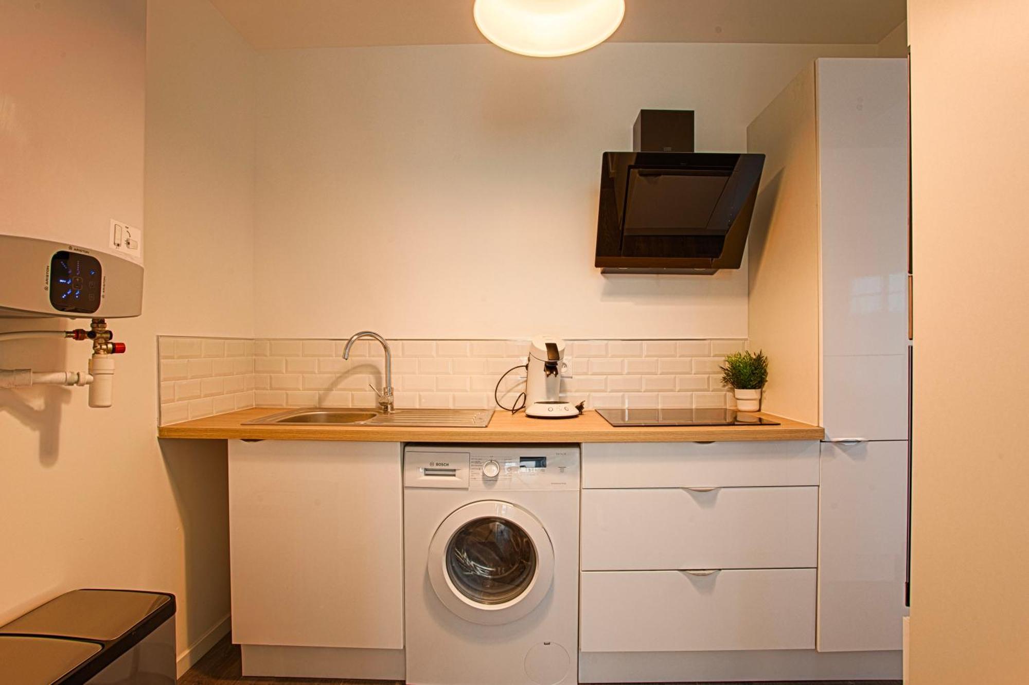 Appartement - Quartier Des Docks Au Calme - T3 Entierement Renove Le Havre