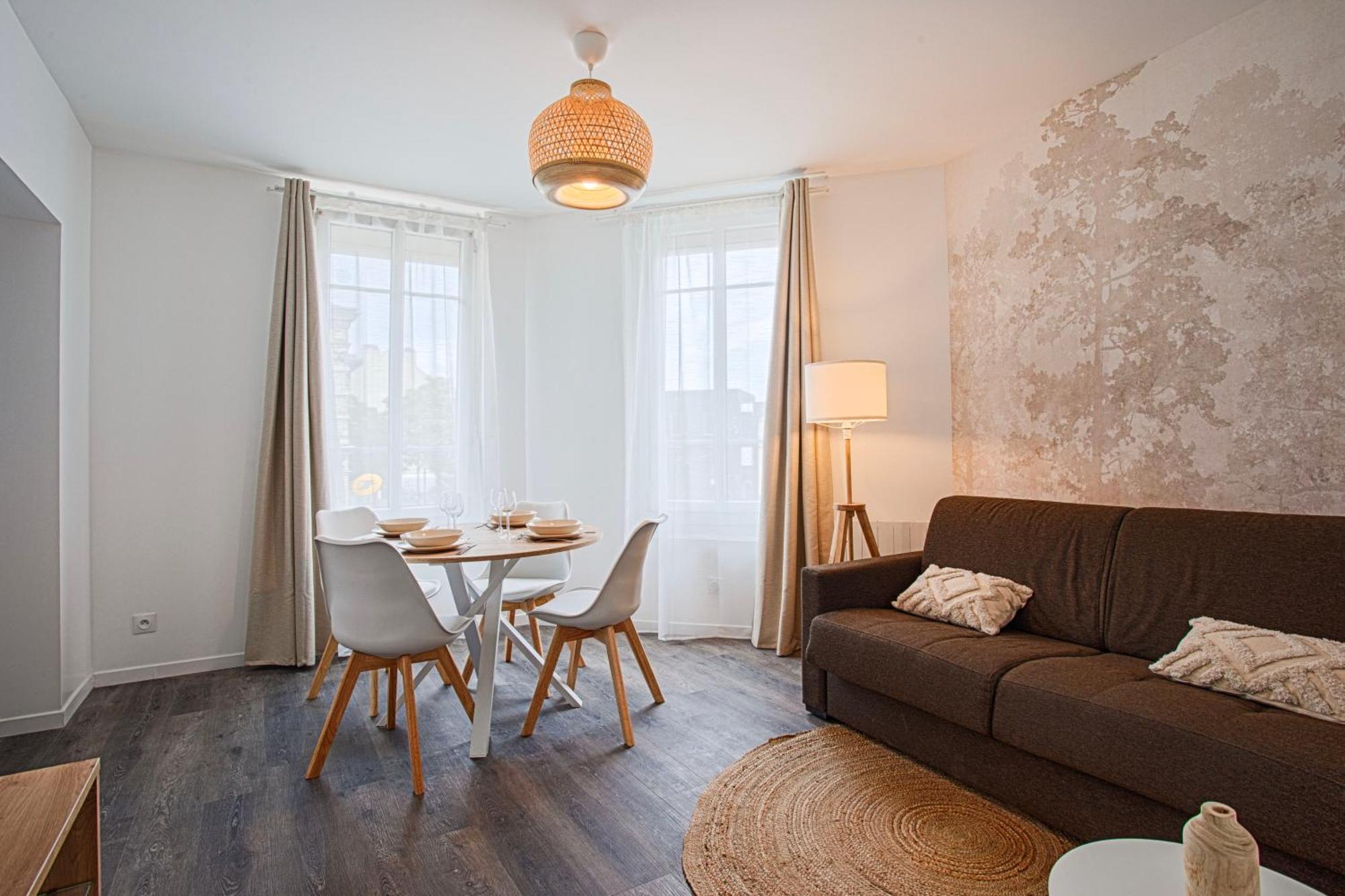 - Quartier Des Docks Au Calme - T3 Entierement Renove *